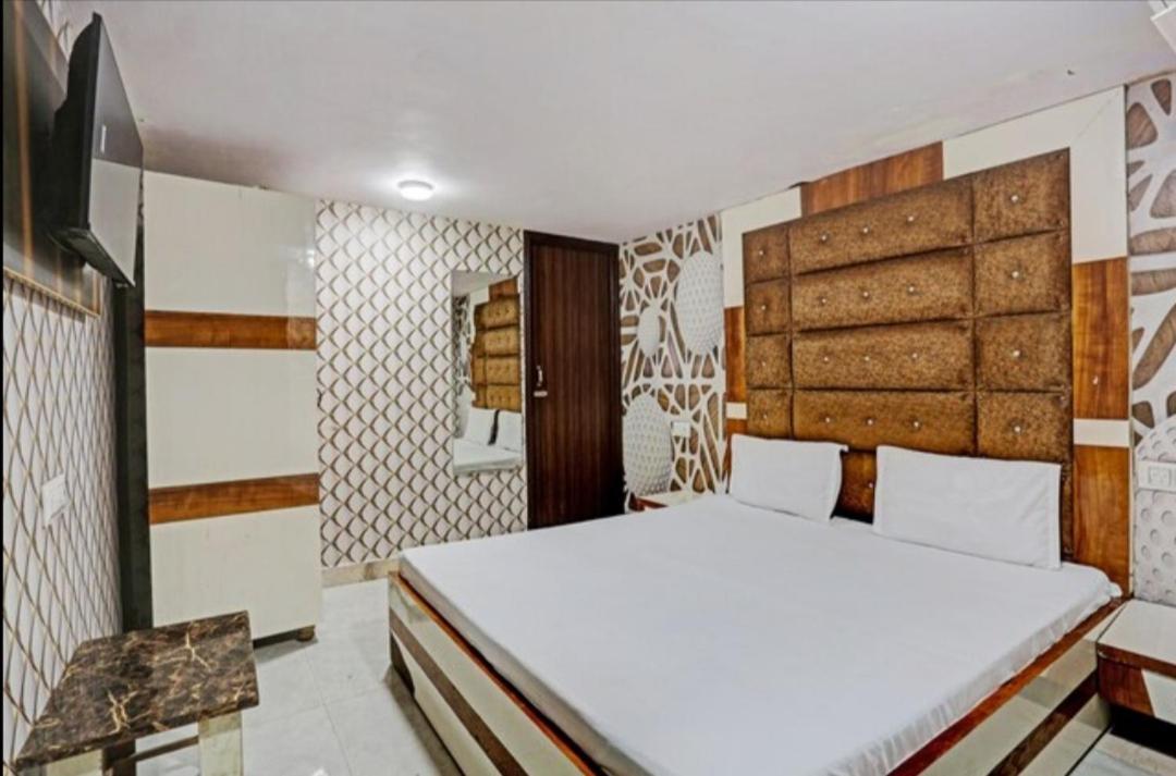 Mishra Residency Hotell Amritsar Eksteriør bilde